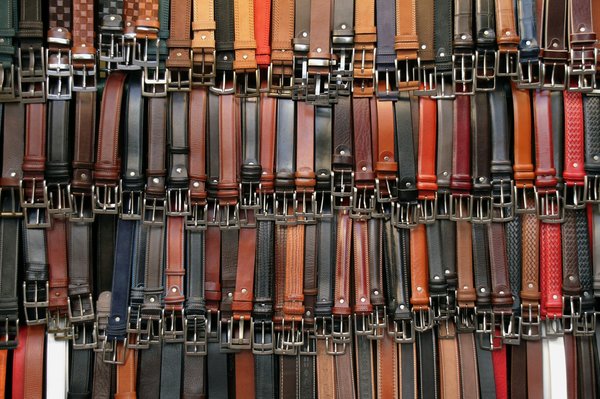 Ceintures tendances : ajoutez du style à votre garde-robe